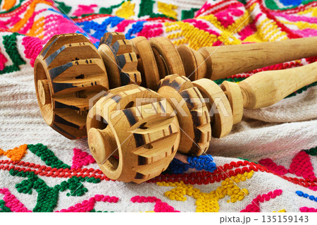 メキシコのモリニージョ(molinillo)　チョコラーテを作るための調理器具 135159143