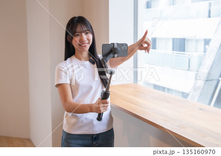 配信 ライバー ストリーマー 動画配信 配信者 女性配信者 動画配信サービス 動画共有 配信 ライバー ストリーマー 動画配信 配信者 女性配信者 動画配信サービス 動画共有 135160970