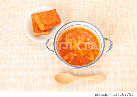 フリーズドライの洋風トマトスープ 135162753