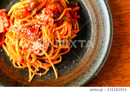 おいしそうなナポリタン おいしそうなナポリタン 135162933