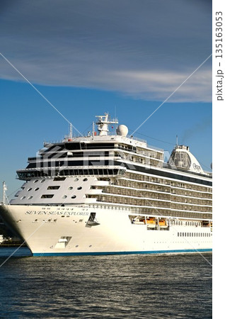 クルーズ船セブンシーズ・エクスプローラー 135163053