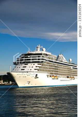 クルーズ船セブンシーズ・エクスプローラー 135163054