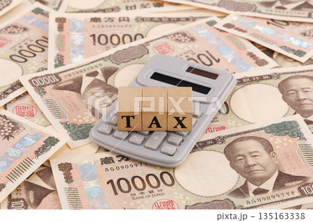TAX 税金 一万円札 TAX 税金 一万円札 135163338