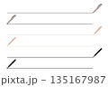 ペンと鉛筆アイコンの装飾ラインセット　手書き風区切り線イラスト 135167987