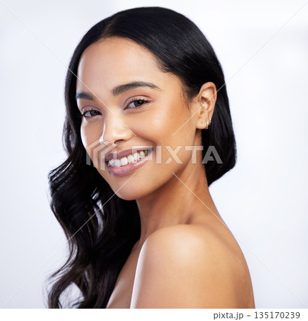Smile, face and curly hair care of woman in studio isolated on white background for skincare. Portrait, haircare and female model in natural makeup, cosmetics and salon treatment for beauty hairstyle Smile, face and curly hair care of woman in studio isolated on white background for skincare. Portrait, haircare and female model in natural makeup, cosmetics and salon treatment for beauty hairstyle 135170239