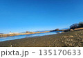 橋下からの重信川の風景 135170633