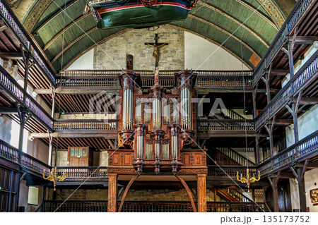 Interior of St Jean Baptiste church in Saint Jean de Luz in Fran 135173752