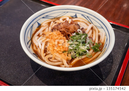 ヌードル 拉麺 麺 135174542