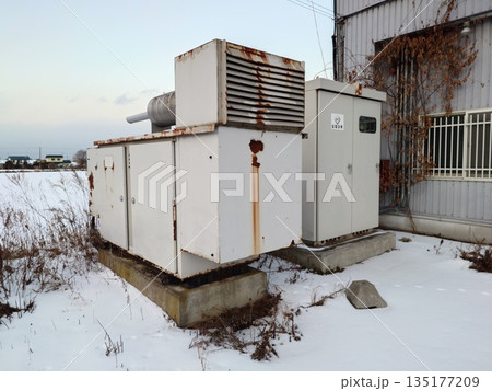 非常用自家発電設備と変電設備 135177209