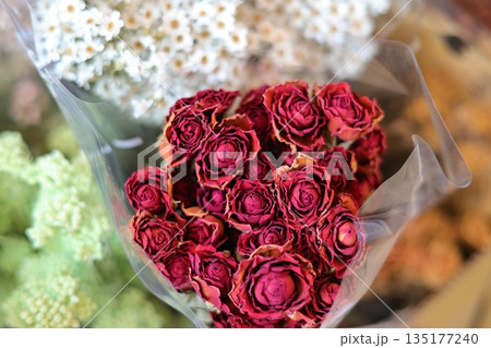 薔薇 バラ科 バラ 135177240