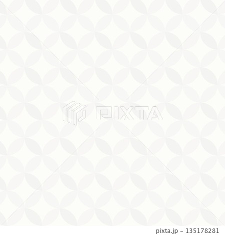 和柄パターン背景　白色グレー　七宝文様 135178281