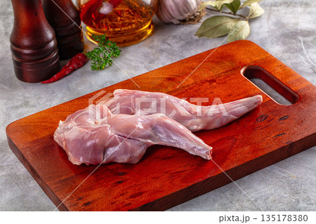 Raw rabbit legs for cooking Raw rabbit legs for cooking 135178380