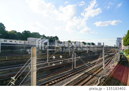 晴れた日の鶯谷駅 晴れた日の鶯谷駅 135183401
