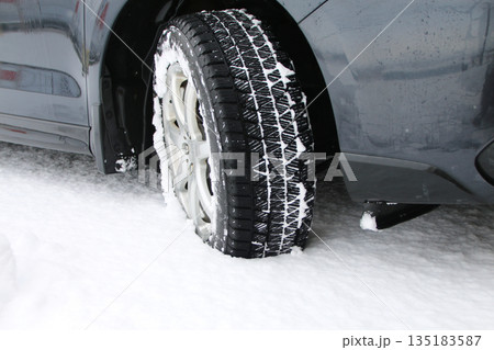 新雪の走行イメージ 新雪の走行イメージ 135183587