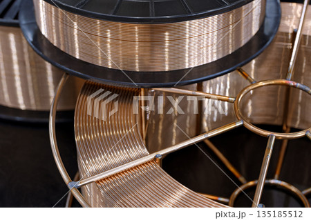 Spool with copper coated welding wire for semi-automatic welding machine Spool with copper coated welding wire for semi-automatic welding machine 135185512