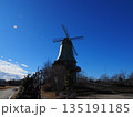 風車のある風景 135191185