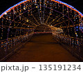 イルミネーションが輝くイルミネーション 135191234