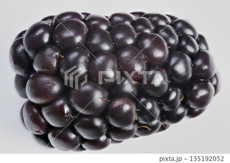 Closeup of succulent blackberries emphasizing health benefits, Detailed closeup of ripe blackberries illustrating juicy textures and healthfocused branding appeal Closeup of succulent blackberries emphasizing health benefits, Detailed closeup of ripe blackberries illustrating juicy textures and healthfocused branding appeal 135192052