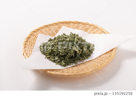 くわの葉　茶葉 135192256