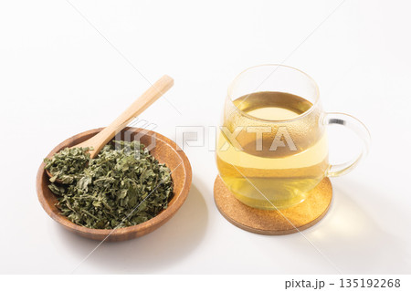 くわの葉　茶葉 135192268