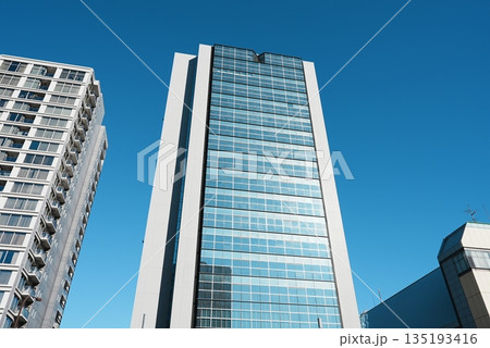 住宅金融支援機構本店ビル 135193416