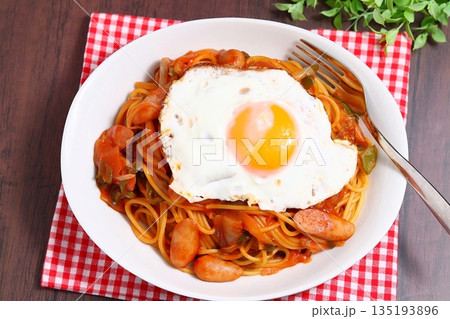 昔ながらのナポリタン 135193896