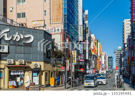 八王子市の都市風景　八王子駅北口 135195491