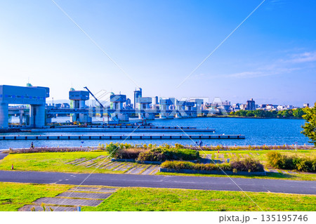 淀川ゲートウェイ(淀川大堰閘門) 淀川ゲートウェイ(淀川大堰閘門) 135195746