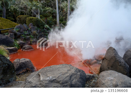 Chinoike-Jigoku hot water in beppu at japan 135196608
