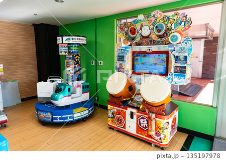 京王聖蹟桜ヶ丘ショッピングセンターA館の屋上にあるゲームセンター　東京都多摩市関戸 135197978