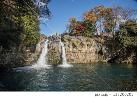 裾野市中央公園　五竜の滝　静岡県裾野市　 135200203