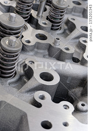 Cylinder head of an internal combustion engine with the cover removed Cylinder head of an internal combustion engine with the cover removed 135201343