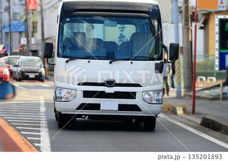 マイクロバス　イメージ 135201893