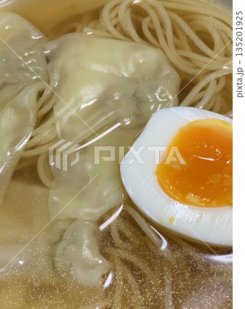 ワンタンメン 135201925