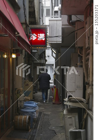 奥には続く 135203371