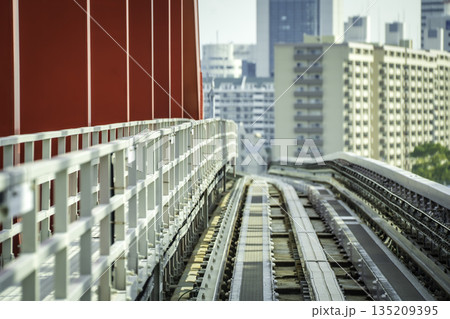 モノレールの線路 モノレールの線路 135209395