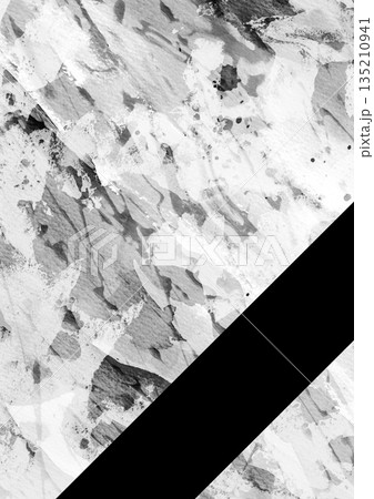 モノクロのノイズテクスチャ背景 斜線で区切られたクールなストリート風のモノトーン背景 モノクロのノイズテクスチャ背景 斜線で区切られたクールなストリート風のモノトーン背景 135210941