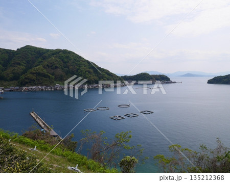 高台から見た海 135212368