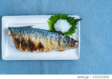 鯖の塩焼き 大根おろし添え 135213205
