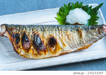 鯖の塩焼き 大根おろし添え 135213207