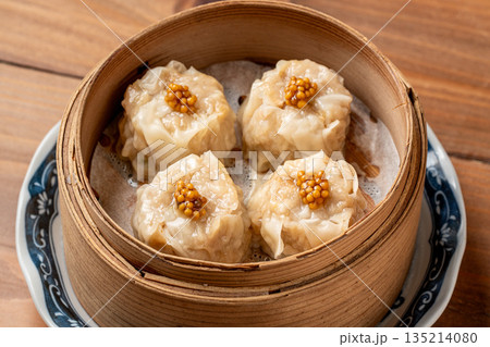 焼売 蒸したて中華料理の定番点心メニュー 焼売 蒸したて中華料理の定番点心メニュー 135214080
