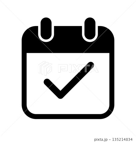 チェックマーク付きの黒塗りカレンダーアイコン素材 135214834
