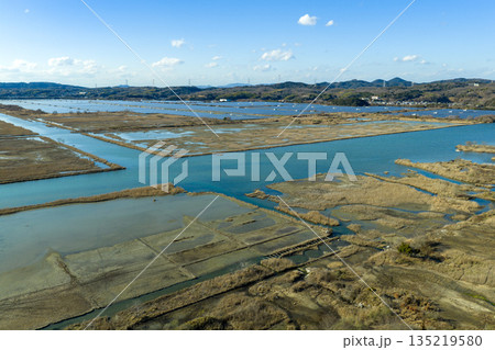 冬の岡山県牛窓 錦海塩田跡地に広がる国内最大級の瀬戸内Kirei太陽光発電所空撮 冬の岡山県牛窓 錦海塩田跡地に広がる国内最大級の瀬戸内Kirei太陽光発電所空撮 135219580