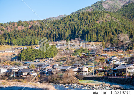 【田舎の冬景色】《岐阜県 下呂市 日本で最も美しい村 馬瀬》 135219796