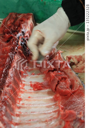 本マグロの中落ち 中落ちのすき取り 本マグロの中落ち 中落ちのすき取り 135222328