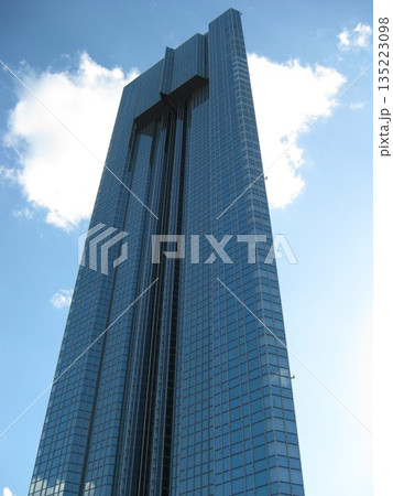 2009.2.17 アパホテル&リゾート東京ベイ幕張(旧幕張プリンスホテル)丹下健三 2009.2.17 アパホテル&リゾート東京ベイ幕張(旧幕張プリンスホテル)丹下健三 135223098