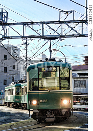 江ノ電の列車 135223415