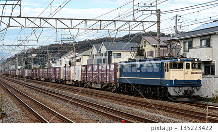 大磯の貨物列車 135223422
