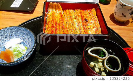 うなぎ屋の鰻重 135224226