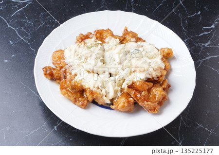 チキン南蛮　タルタルソース 135225177